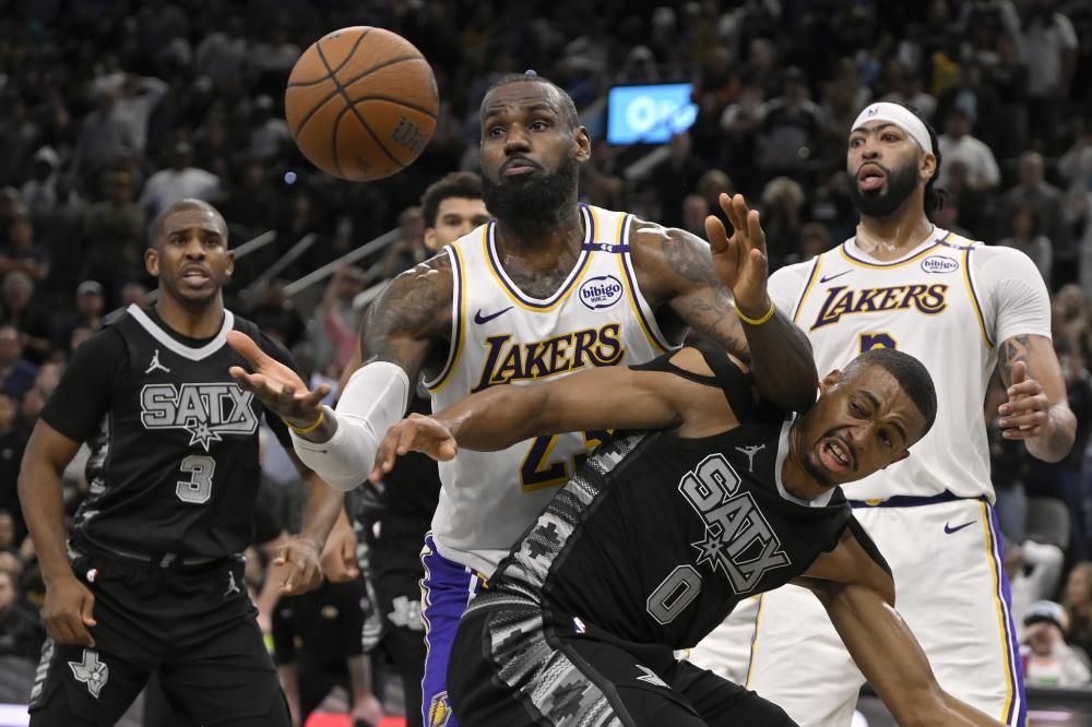 年轻前锋 年轻前锋