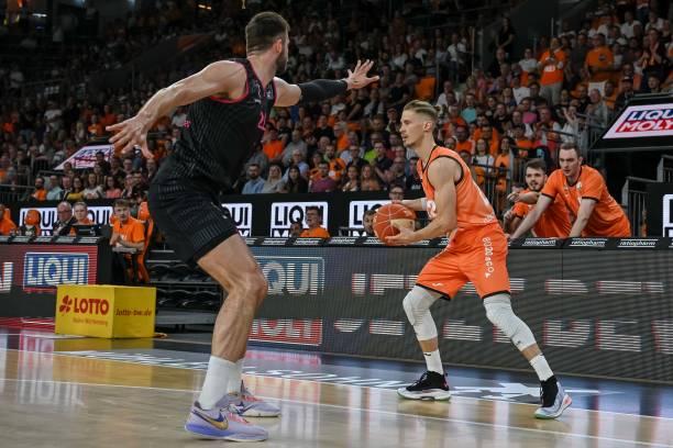 理查利森等 理查利森等